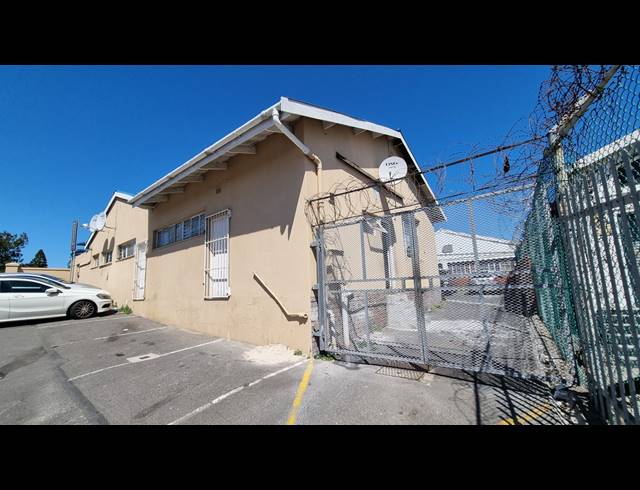 250M² BUILDING FOR SALE IN MAITLAND